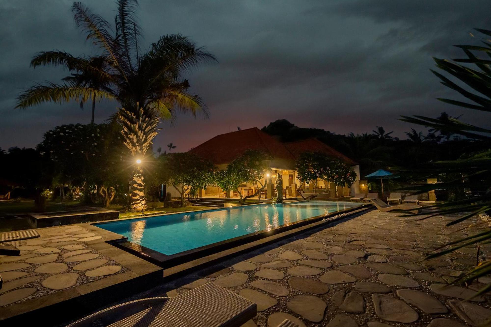 Ganesh Beach Hotel Candidasa Kültér fotó